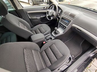 ŠKODA OCTAVIA 2.0TDi 103KW,AMBIENTE,ZÁVĚS,AUT.KLIMA,6-KVALT. - 10