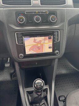 Volkswagen Caddy 2.0 TDi Maxi KLIMA -NAVIGACE - 10