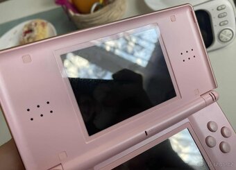 Nintendo DS Lite pink + 64GB - 10