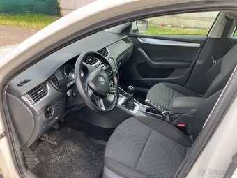 ŠKODA OCTAVIA III 1.6Tdi 77Kw Ambiente 2014-NA NÁHRADNÍ DÍLY - 10