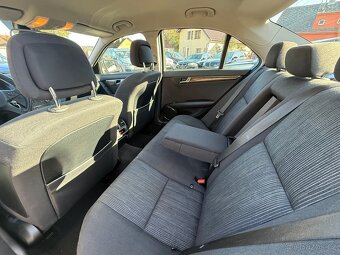 Mercedes-Benz C230 V6 150kw AUTOMAT / NAVI / ALU / - 10