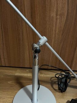 Moderní stolní lampa - 10