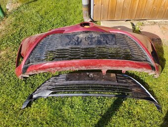 Toyota YARIS 2014- - 10