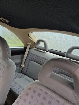 VW New Beetle - 10