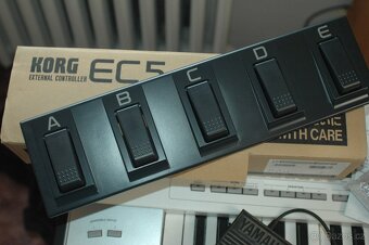Prodám KORG Pa2X PRO, sustain pedál a nožní přepinač - 10