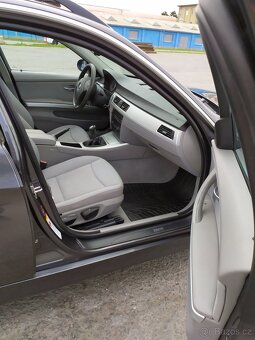 BMW e91 325i 160 kw - 10