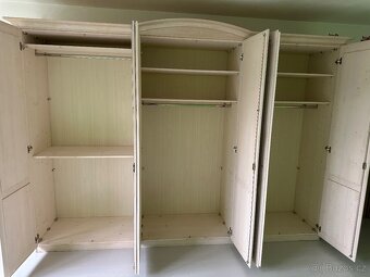 Jitona VENETO, bílá, celomasiv, 2KOMODY - 10