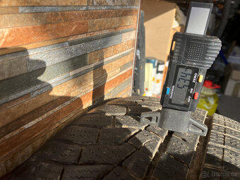 zimní pneu 205/50/17 - 10