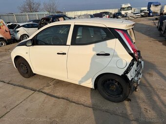 Toyota Aygo X 1.0i 2018 129TM klima pojizdne - 10