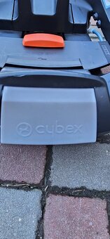 Autosedačka Cybex Aton 5 včetně základny - 10