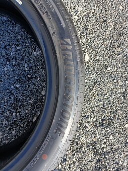 Pěkné letní pneu Bridgestone 215/45/18 vzorek 8mm - 10