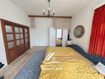 Pronájem prostorného bytu, s balkonem a krbem- 2+1, 102 m2 - 10