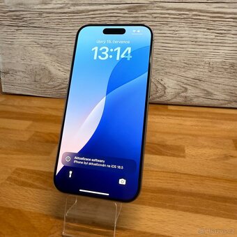iPhone 15 Pro 256GB, přírodní Titan, eSIM (rok záruka) - 10