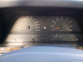 Alfa Romeo 164 3.0 V6 1989 - 10