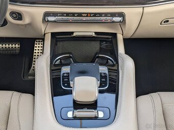 Mercedes-Benz GLS 580, motor 4.0L V8 - 2020 rok - 10