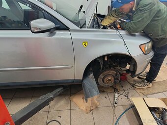 Volvo s40 2.5t 162kw - 10