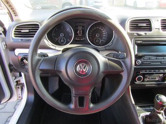 Volkswagen Golf 1.6 TDi ,  74 kW nafta, 2013 - 10