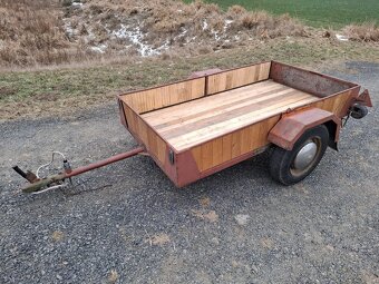 Traktor domácí výroby s příslušenstvím - 10