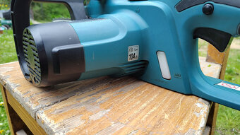 Řetězová pila Makita UC4041A, 40cm, 1800W - 10