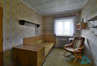 Prodej rodinného domu 4+1 s garáží, zahradou a kompletním zá - 10