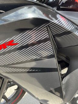 Honda CBR125R 2012 - 10