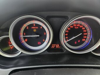 Mazda 6 kombi 2.0 nafta 103kw - 10