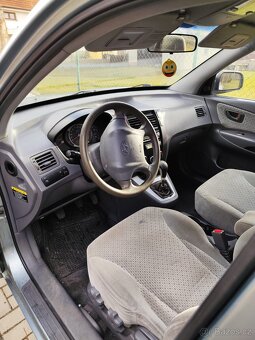 Hyundai Tucson 2.0 CRDI - 10