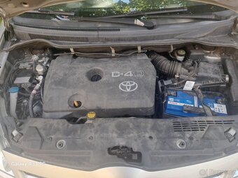 Toyota corolla verše 2.2 100kw - 10