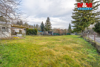 Prodej pozemku k bydlení, 702 m², Kladno, ul. Lesík - 10
