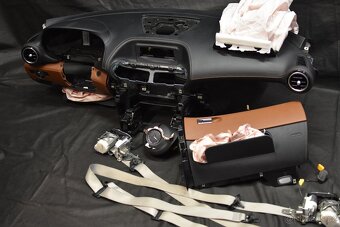 Airbag bezpečnostní pás palubní deska - 10