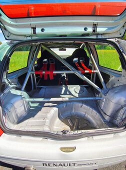 Renault clio 1.4 16v - 10