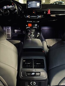 Prodám Audi A4 2,0 TDI Quattro S-Line, Led Matrix - 10