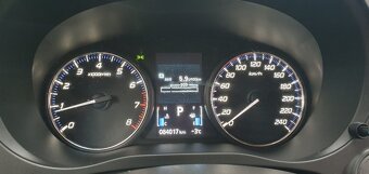 Mitsubishi Outlander 2.0 - 10