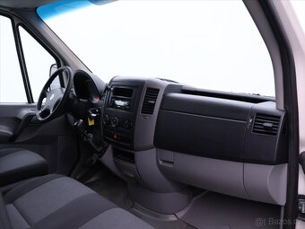 Volkswagen Crafter 2,5 TDI 100kW L2H3 Klima DPH (2010) - 10