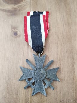 Nález na půdě odznaky wehrmacht z druhé světové války - 10