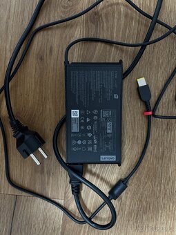 Lenovo LOQ 15IAX9 Luna Grey - 10