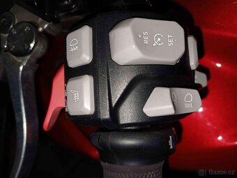 Triumph Tiger 800 XCA - 10