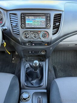 Mitsubishi L200 - 10