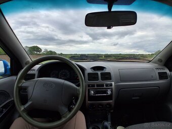 Kia RIO - 10