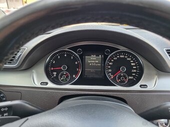 Volkswagen Passat 1.4 TSI DSG 110KW Kuže Tz - 10