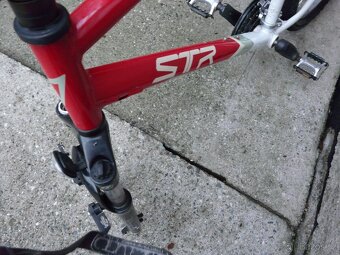 Nekompletní kolo STR Air 26" XXL - 10