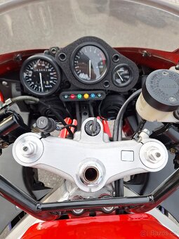 Honda cbr 900rr - 10