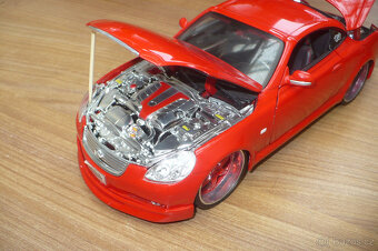 Model auto 1:18 Lexus SC 430 - 10