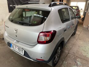 Dacia Sandero Logan 2 II dveře přední zadní různé barvy - 10