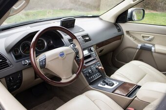Volvo XC90 D5 A/T 7 MIESTNE - 10