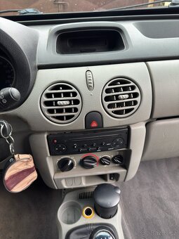 Renault Kangoo 1.6i - 2006 - 10