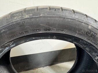 Pneu 225/45/17 - 10