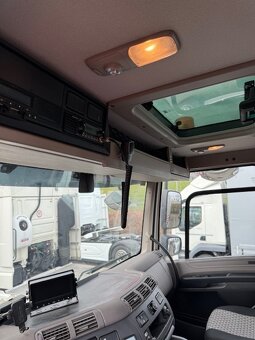 Prodám, použitou TATRA Phoenix 480ps 6x6 manuál hákový nosič - 10