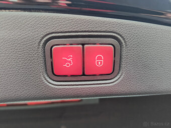 Mercedes-Benz E 400d 4M KUPÉ/VZDUCH/EL.TAŽNÉ/NAVI/KŮŽE/LED - 10