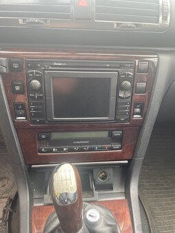Škoda superb 2.5 TDI V6 120kw - 10